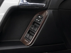 Внедорожник Toyota Land Cruiser Prado 2014 года, 3400000 рублей, Омск