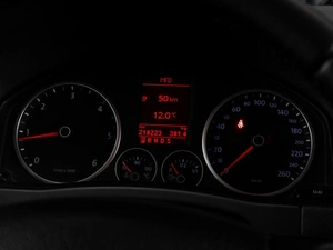 Внедорожник Volkswagen Tiguan 2009 года, 959000 рублей, Тюмень