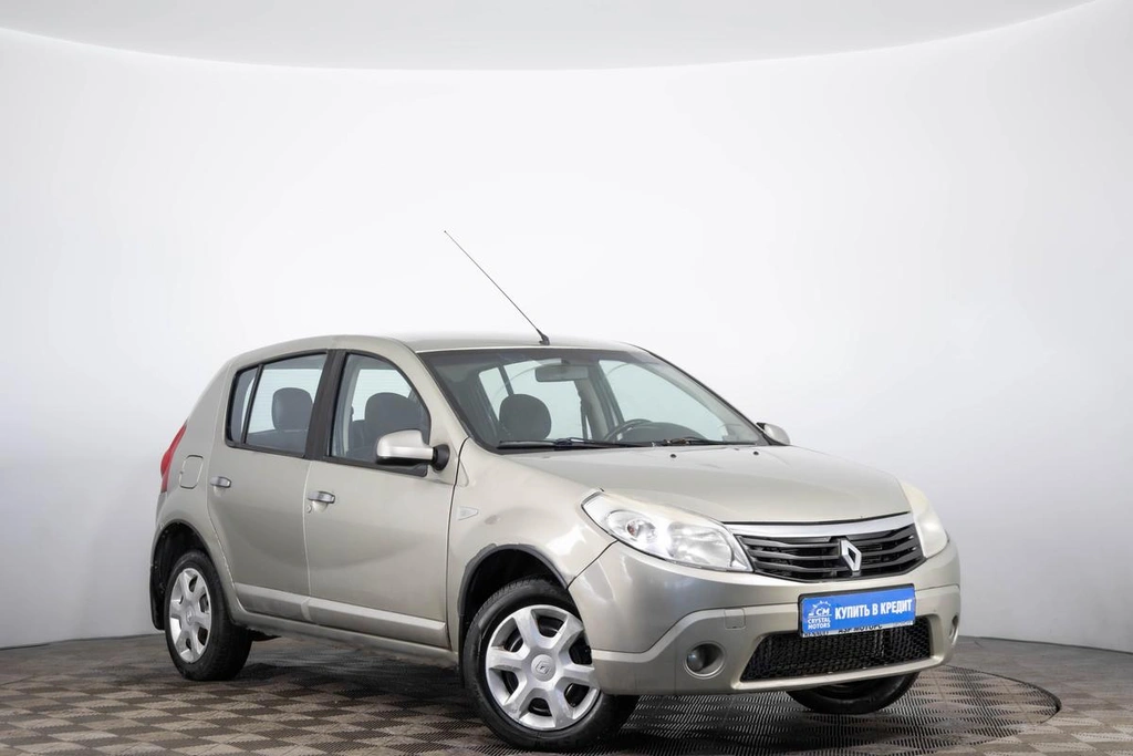 Хетчбэк Renault Sandero 2011 года, 379000 рублей, Пермь