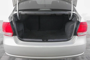 Седан Volkswagen Polo 2011 года, 799000 рублей, Кемерово