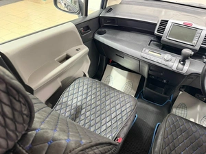 Минивэн Honda Freed 2008 года, 799000 рублей, Красноярск