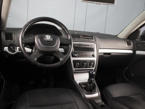Лифтбек Skoda Octavia 2011 года, 560000 рублей, Омск