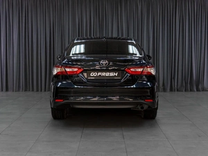 Седан Toyota Camry 2019 года, 3819000 рублей, Тюмень