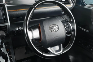 Минивэн Toyota Sienta 2019 года, 1769000 рублей, Тюмень