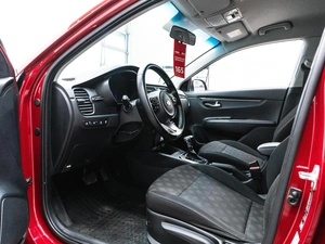 Седан Kia Rio 2018 года, 1250000 рублей, Красноярск