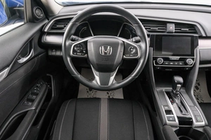 Седан Honda Civic 2018 года, 2349000 рублей, Красноярск