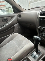 Седан Nissan Presea 1998 года, 220000 рублей, Красноярск