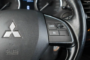 Внедорожник Mitsubishi Outlander 2018 года, 1859000 рублей, Тюмень