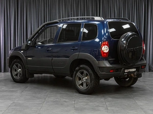 Внедорожник Chevrolet Niva 2017 года, 719000 рублей, Тюмень
