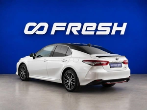 Седан Toyota Camry 2021 года, 3199658 рублей, Москва