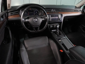 Седан Volkswagen Passat 2017 года, 1799000 рублей, Воронеж