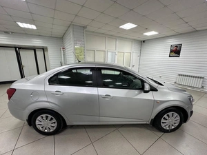 Седан Chevrolet Aveo 2014 года, 499999 рублей, Ачинск
