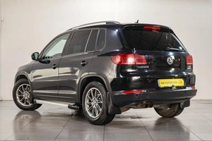 Внедорожник Volkswagen Tiguan 2016 года, 1819000 рублей, Челябинск