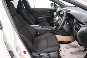 Внедорожник Toyota C-HR 2019 года, 2099000 рублей, Красноярск