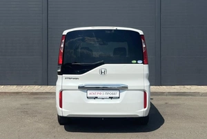 Минивэн Honda Stepwgn 2018 года, 1890000 рублей, Солонцы