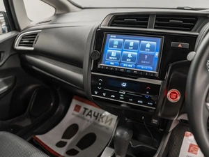 Хетчбэк Honda Fit 2018 года, 1230000 рублей, Красноярск