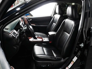 Седан Toyota Camry 2012 года, 1990000 рублей, Тюмень