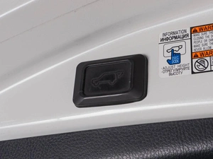 Внедорожник Toyota RAV4 2017 года, 2649000 рублей, Тюмень