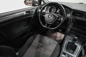 Хетчбэк Volkswagen Golf 2013 года, 889000 рублей, Новокузнецк