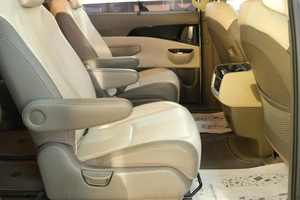 Минивэн Kia Carnival 2021 года, 4359000 рублей, Омск