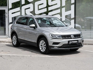 Внедорожник Volkswagen Tiguan 2017 года, 2449000 рублей, Волгоград
