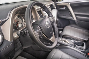 Внедорожник Toyota RAV4 2015 года, 2289000 рублей, Томск