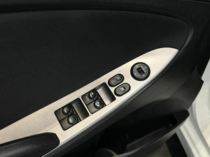 Седан Hyundai Solaris 2014 года, 995000 рублей, Абакан
