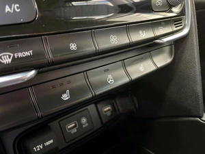 Внедорожник Hyundai Santa Fe 2019 года, 3315000 рублей, Красноярск
