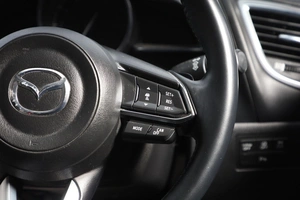 Хетчбэк Mazda Axela 2017 года, 1499000 рублей, Новосибирск