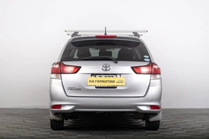 Универсал Toyota Corolla Fielder 2018 года, 1389000 рублей, Томск