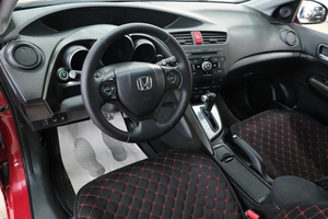 Хетчбэк Honda Civic 2013 года, 1329000 рублей, Омск