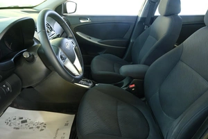 Седан Hyundai Solaris 2011 года, 959000 рублей, Омск