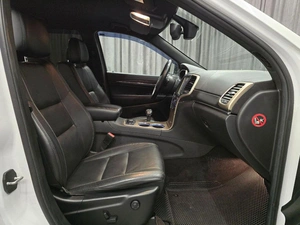 Внедорожник Jeep Grand Cherokee 2013 года, 1980000 рублей, Ачинск