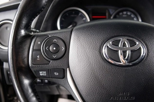 Хетчбэк Toyota Auris 2013 года, 1229000 рублей, Пермь