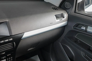 Хетчбэк Opel Astra 2013 года, 749000 рублей, Тюмень