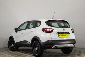 Внедорожник Renault Kaptur 2017 года, 1289000 рублей, Пермь