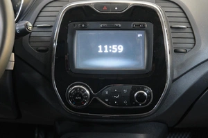 Внедорожник Renault Kaptur 2017 года, 1619000 рублей, Омск