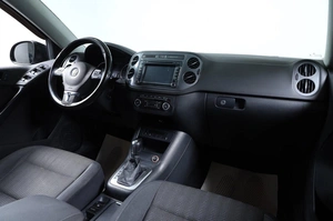 Внедорожник Volkswagen Tiguan 2014 года, 1799000 рублей, Новосибирск