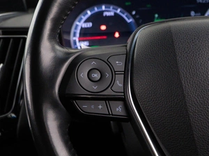 Седан Toyota Crown 2018 года, 3098077 рублей, Москва