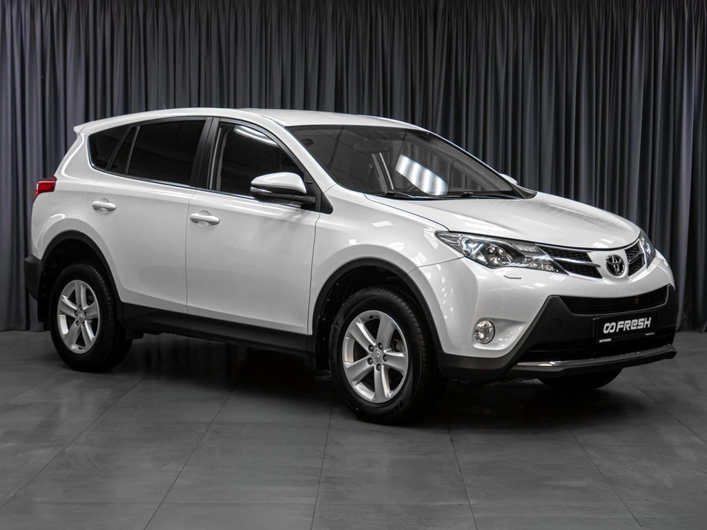 Внедорожник Toyota RAV4 2012 года, 1890000 рублей, Тюмень