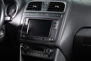 Седан Volkswagen Polo 2019 года, 1369000 рублей, Сургут