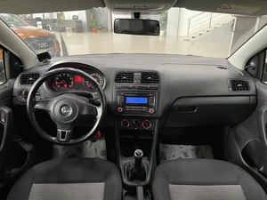 Седан Volkswagen Polo 2012 года, 617000 рублей, Солонцы