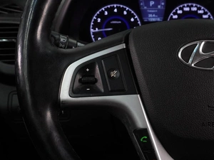 Седан Hyundai Solaris 2013 года, 987000 рублей, Воронеж