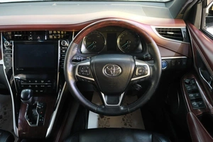 Внедорожник Toyota Harrier 2017 года, 2769000 рублей, Омск