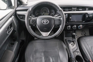 Седан Toyota Corolla 2013 года, 1199000 рублей, Красноярск