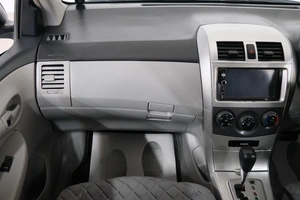 Седан Toyota Corolla Axio 2009 года, 859000 рублей, Омск