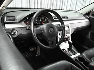 Седан Volkswagen Passat 2011 года, 919000 рублей, Ставрополь