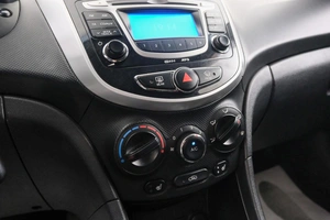 Седан Hyundai Solaris 2011 года, 799000 рублей, Красноярск