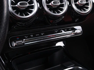 Седан Mercedes-benz A-класс 2018 года, 3150000 рублей, Краснодар