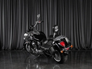 Suzuki Intruder C1800R (VLR 1800) 2011 года, 1156000 рублей, Тюмень